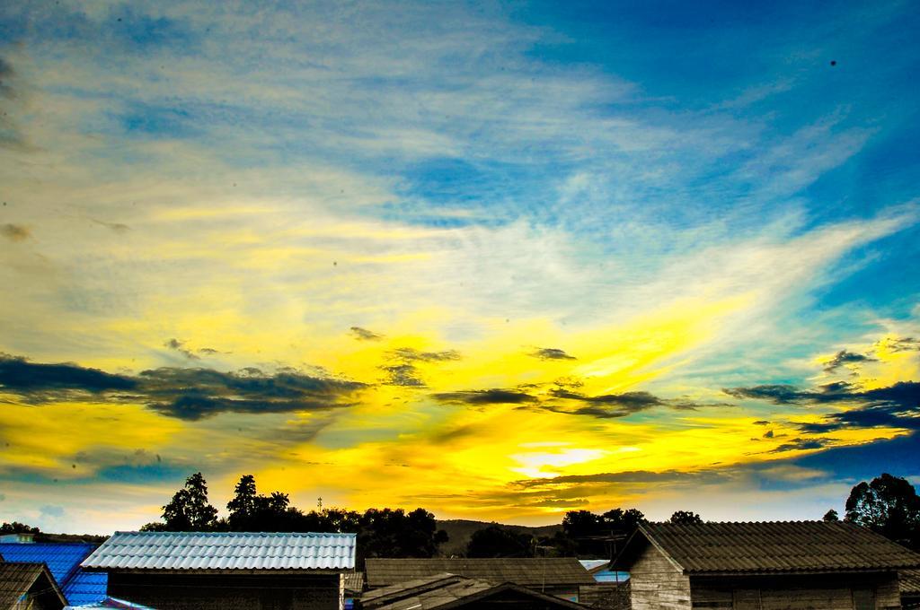 Lenoi Buri Hostel Phatthalung Buitenkant foto
