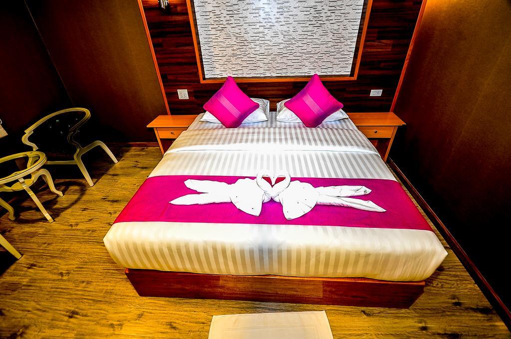 Lenoi Buri Hostel Phatthalung Buitenkant foto