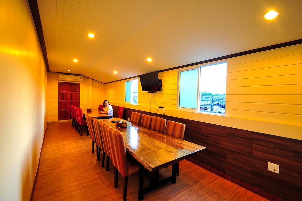 Lenoi Buri Hostel Phatthalung Buitenkant foto