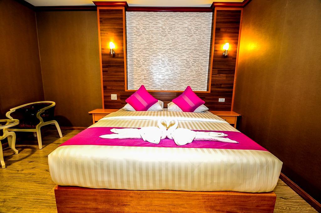 Lenoi Buri Hostel Phatthalung Buitenkant foto