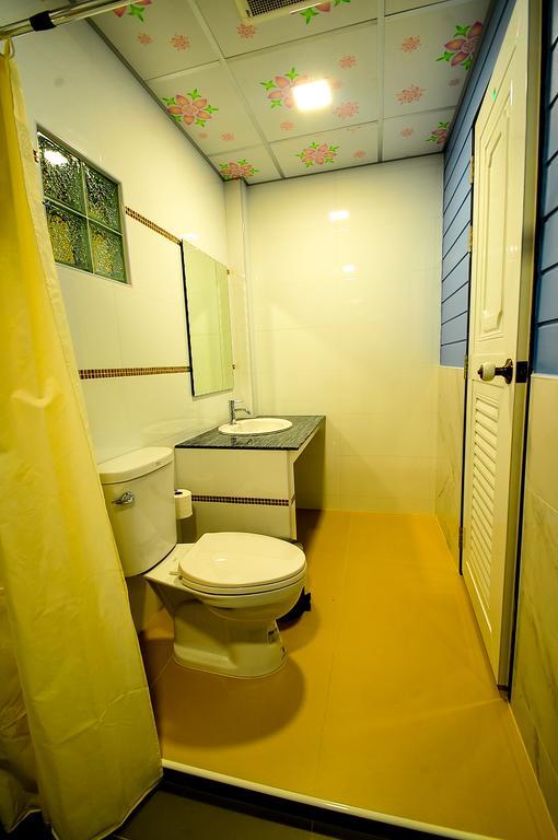 Lenoi Buri Hostel Phatthalung Buitenkant foto