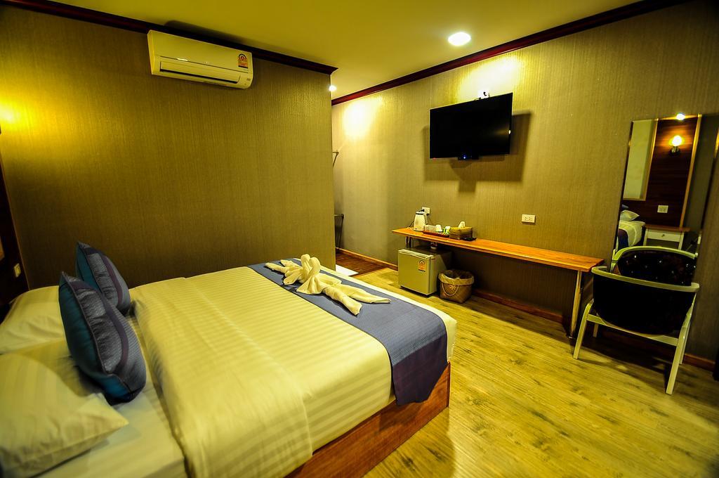 Lenoi Buri Hostel Phatthalung Buitenkant foto